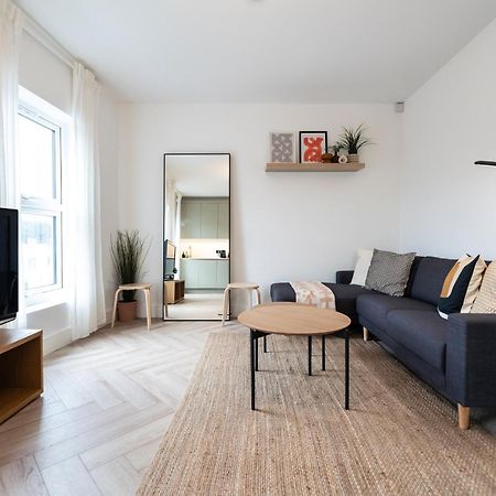 The Battersea Place - Charming 4Bdr Flat Londra Exterior foto